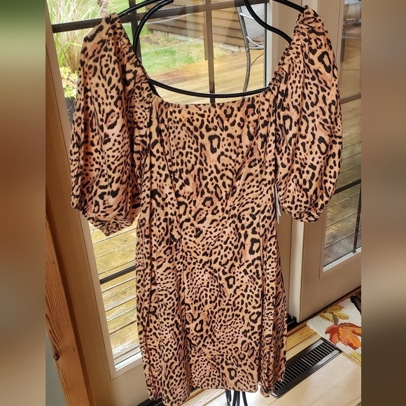 Billabong Paradise Leopard Puff Sleeve Mini Sz. L Dress NWT - Picture 2 of 13